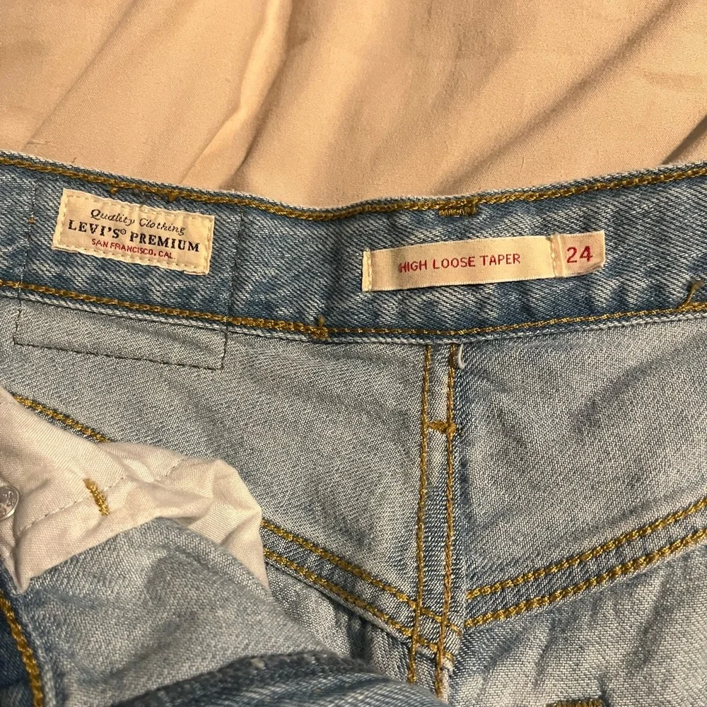 Levi’s High Loose Taper - Picture 5 of 5